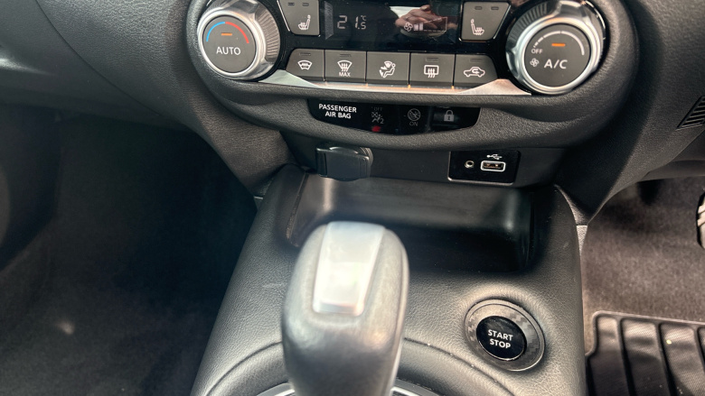 Nissan Juke 1.6 Hybrid Tekna 5dr Auto Hybrid Hatchback